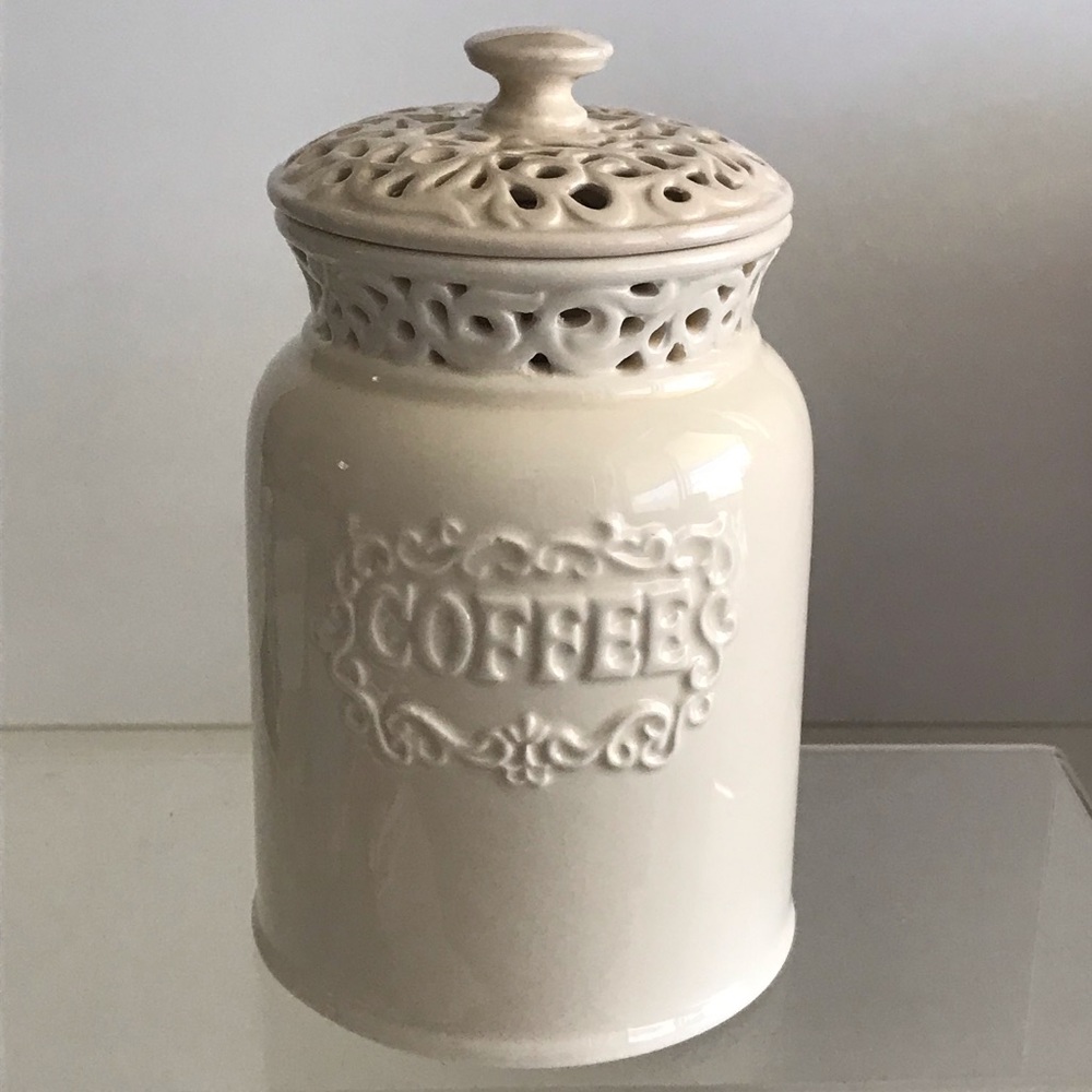CALIFORNIA PANTRY - Off-White Ceramic Coffee Canister With Lattice Design - NWOT